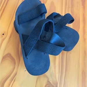 Womens sandals black